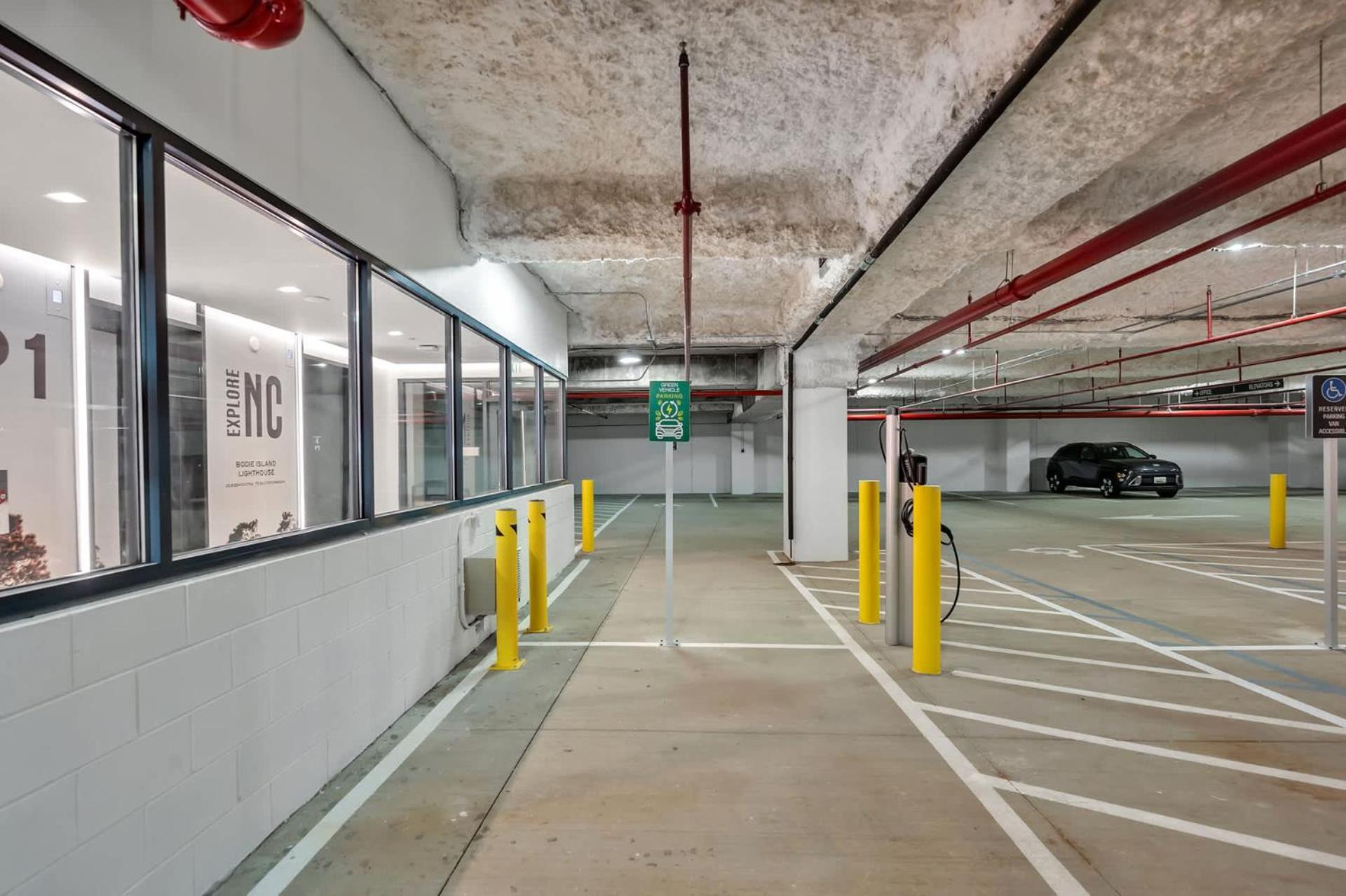 High-Rise Apt Raleigh Free Parking & Sunset View 1 ภายนอก รูปภาพ